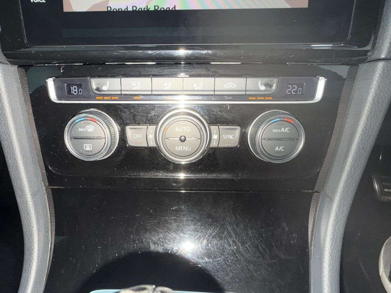 null VOLKSWAGEN GOLF null VOLKSWAGEN GOLF