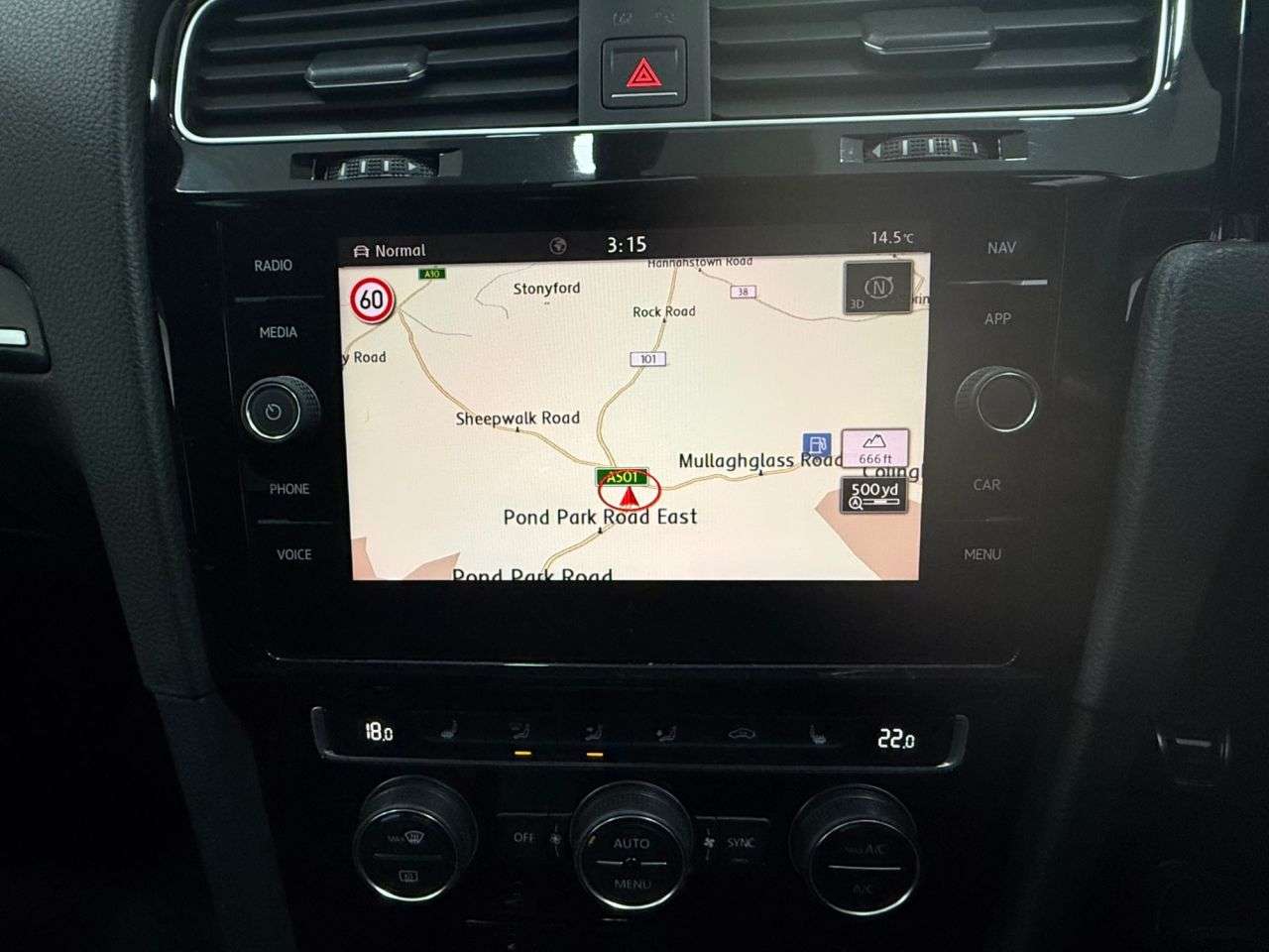 null VOLKSWAGEN GOLF null VOLKSWAGEN GOLF