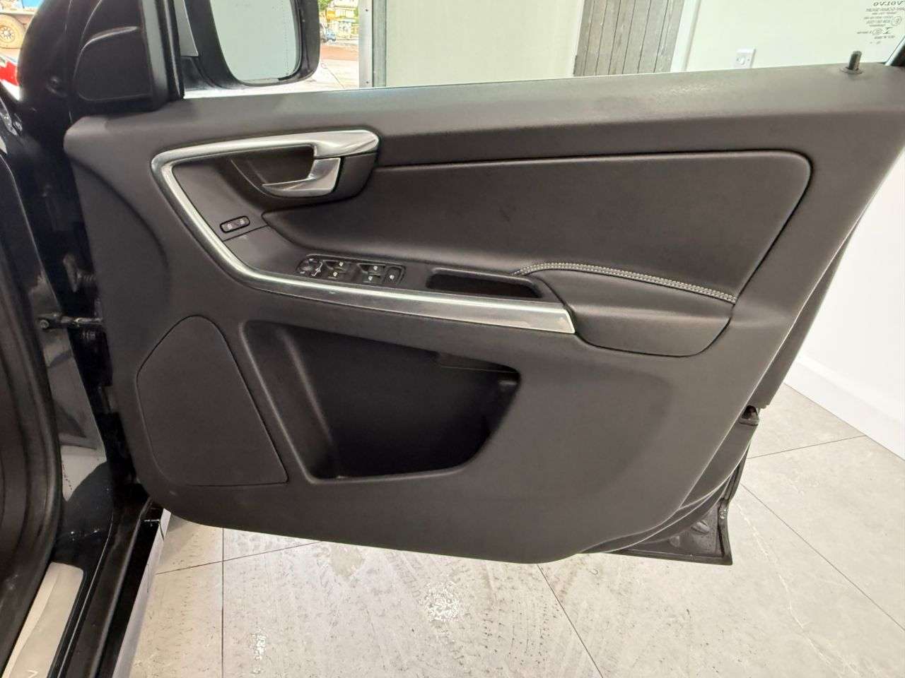 2016 VOLVO XC60 2016 VOLVO XC60