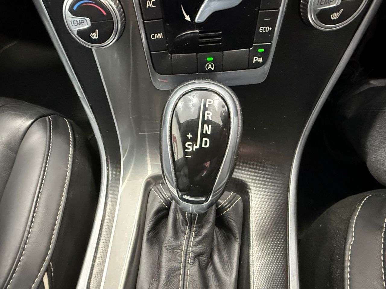 2016 VOLVO XC60 2016 VOLVO XC60