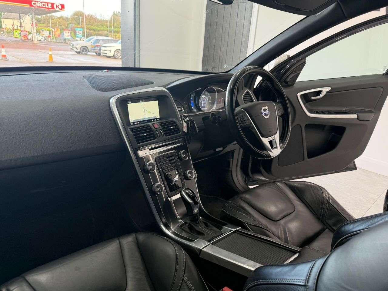 2016 VOLVO XC60 2016 VOLVO XC60