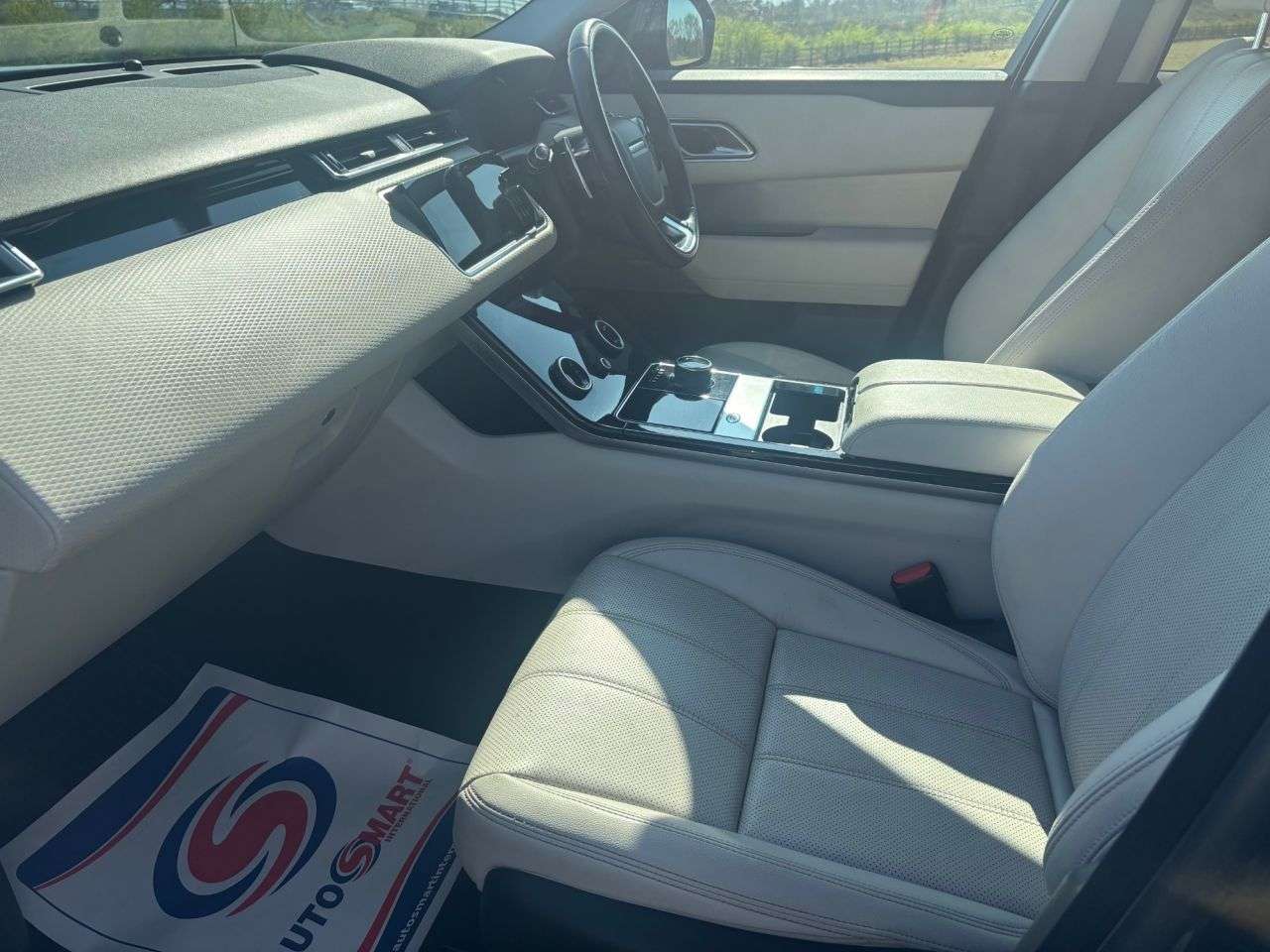 2019 LAND ROVER RANGE ROVER VELAR 2019 LAND ROVER RANGE ROVER VELAR