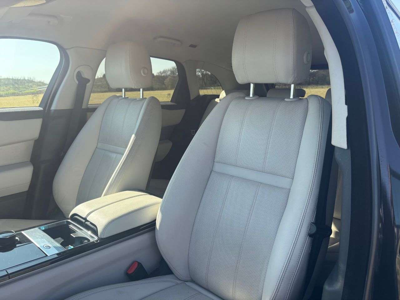 2019 LAND ROVER RANGE ROVER VELAR 2019 LAND ROVER RANGE ROVER VELAR