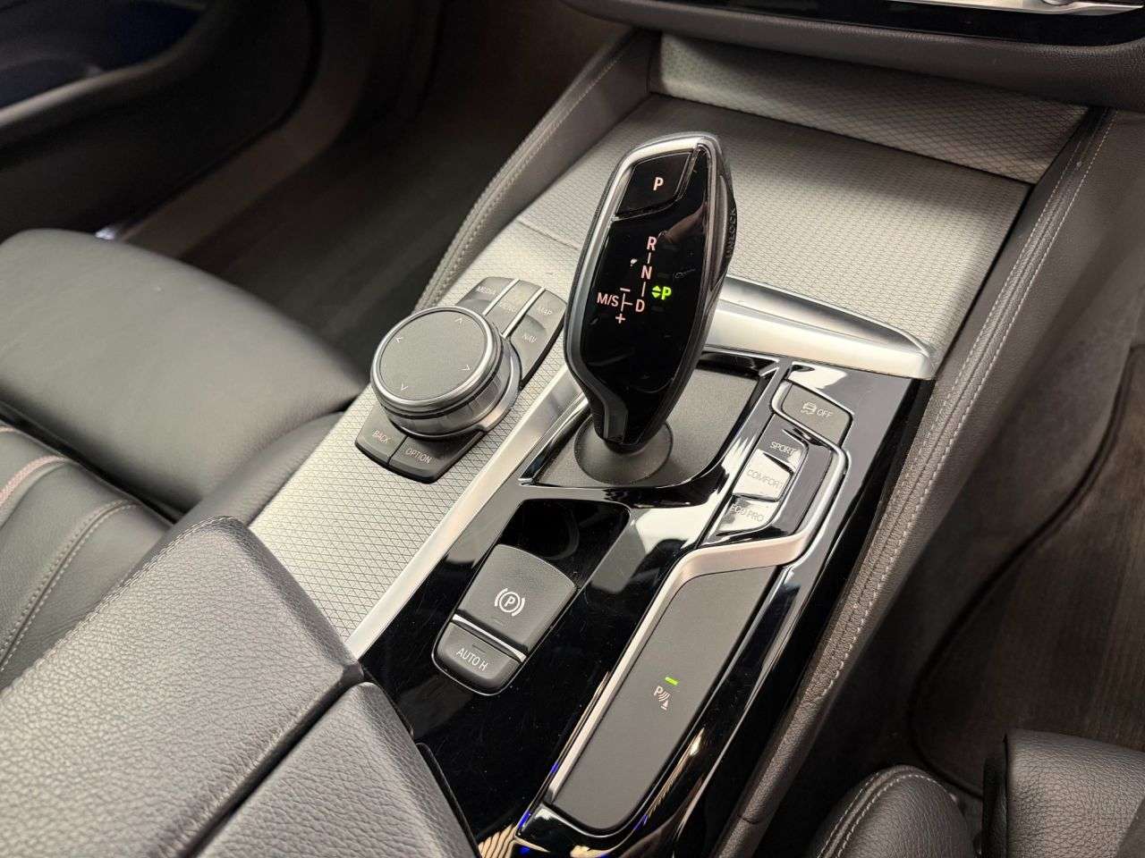 2019 BMW 5 SERIES 2019 BMW 5 SERIES