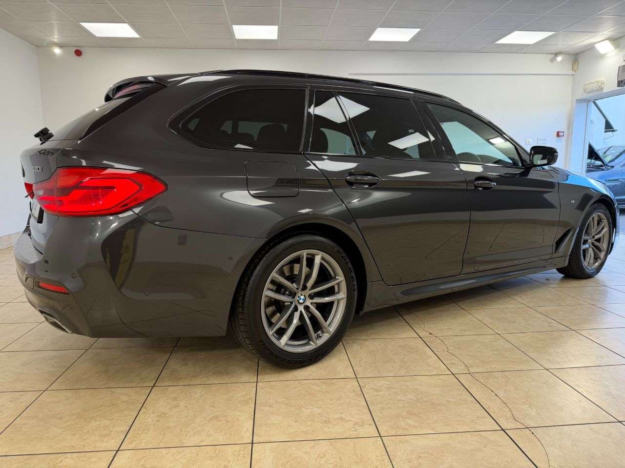 2019 BMW 5 SERIES 2019 BMW 5 SERIES
