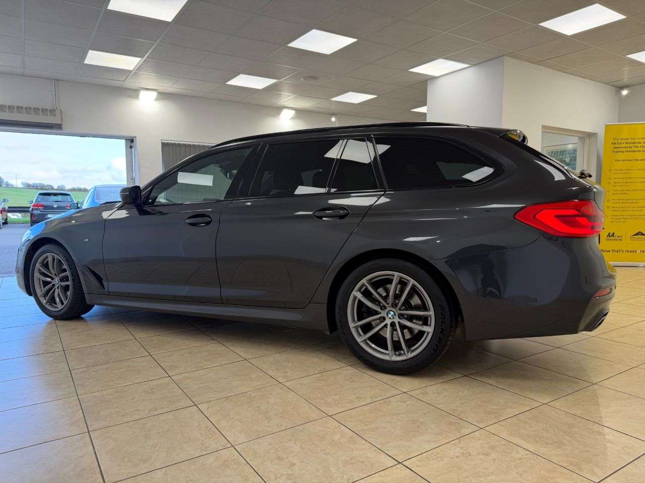 2019 BMW 5 SERIES 2019 BMW 5 SERIES