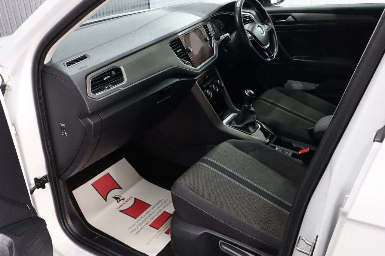 2020 VOLKSWAGEN T-ROC 2020 VOLKSWAGEN T-ROC