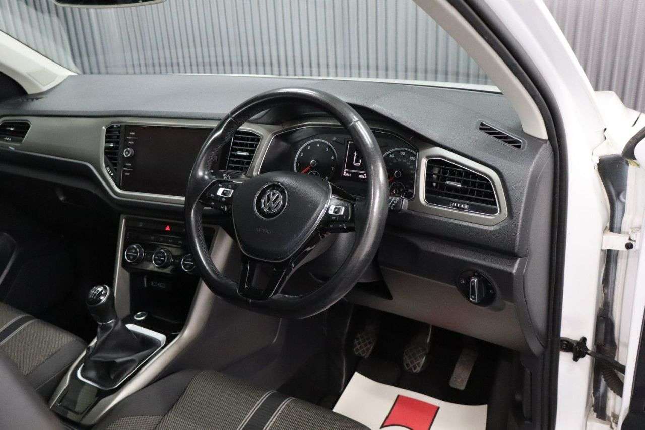 2020 VOLKSWAGEN T-ROC 2020 VOLKSWAGEN T-ROC