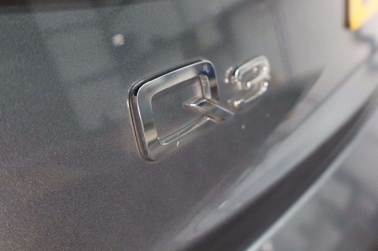 2015 AUDI Q3 2015 AUDI Q3