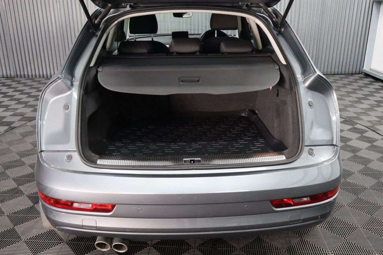 2015 AUDI Q3 2015 AUDI Q3