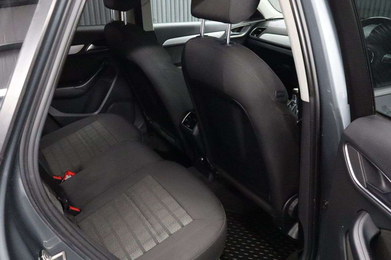 2015 AUDI Q3 2015 AUDI Q3