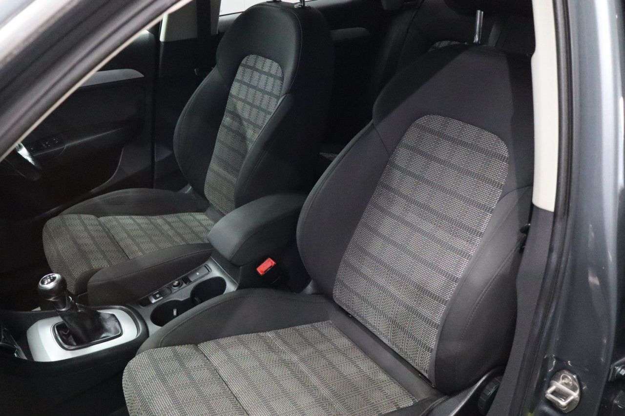 2015 AUDI Q3 2015 AUDI Q3