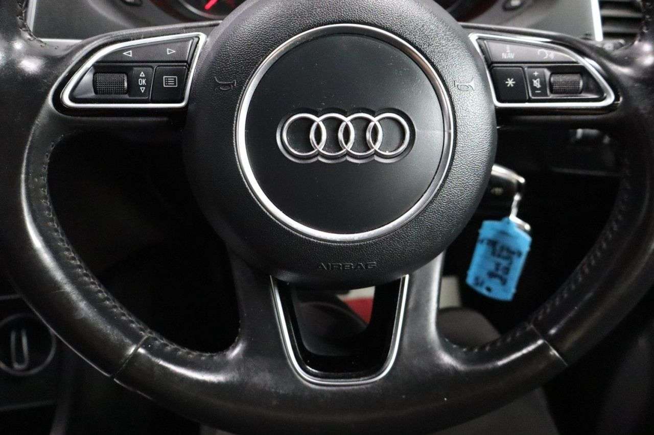 2015 AUDI Q3 2015 AUDI Q3