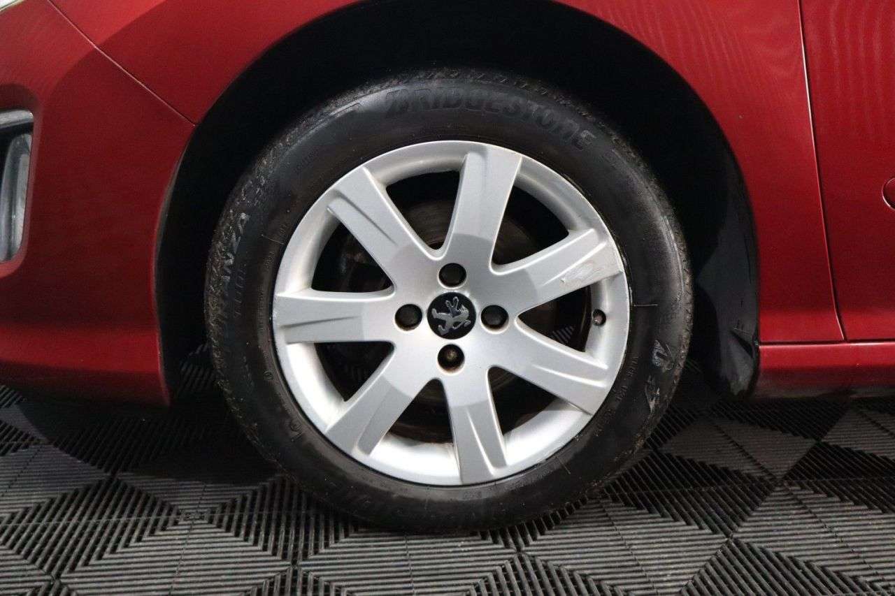 2013 PEUGEOT 308 2013 PEUGEOT 308