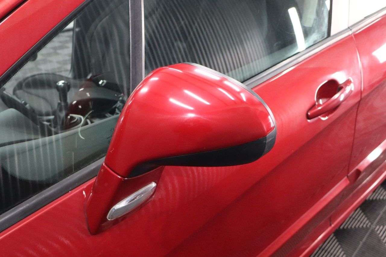 2013 PEUGEOT 308 2013 PEUGEOT 308