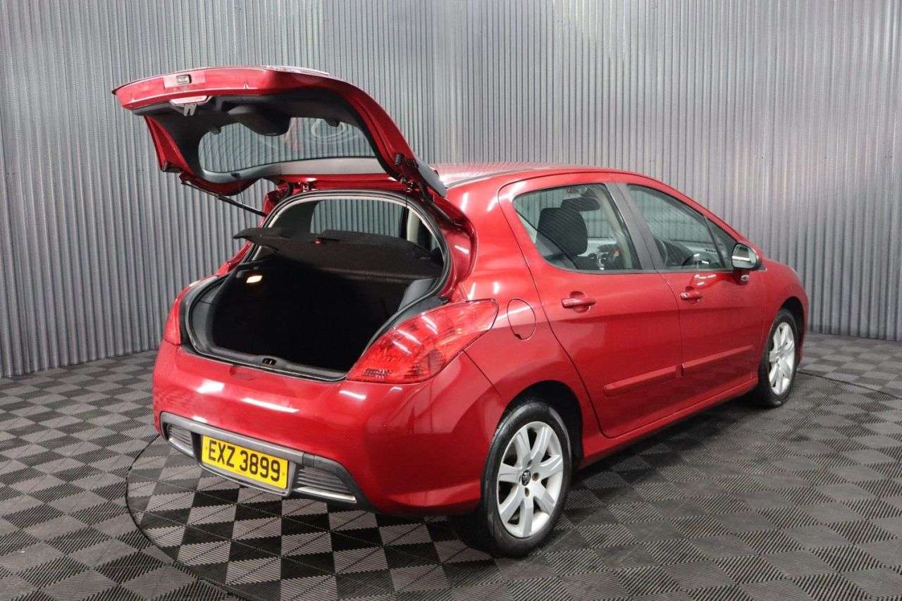 2013 PEUGEOT 308 2013 PEUGEOT 308