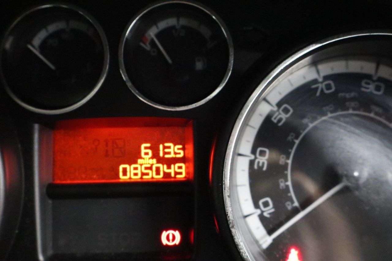 2013 PEUGEOT 308 2013 PEUGEOT 308