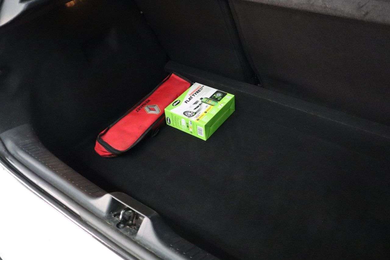 2019 RENAULT CLIO 2019 RENAULT CLIO