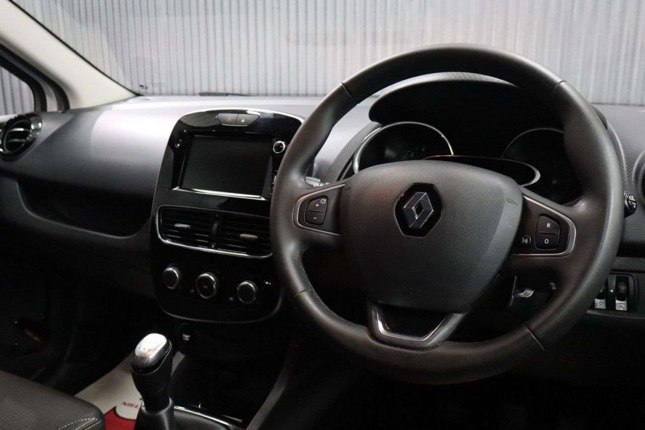 2019 RENAULT CLIO 2019 RENAULT CLIO