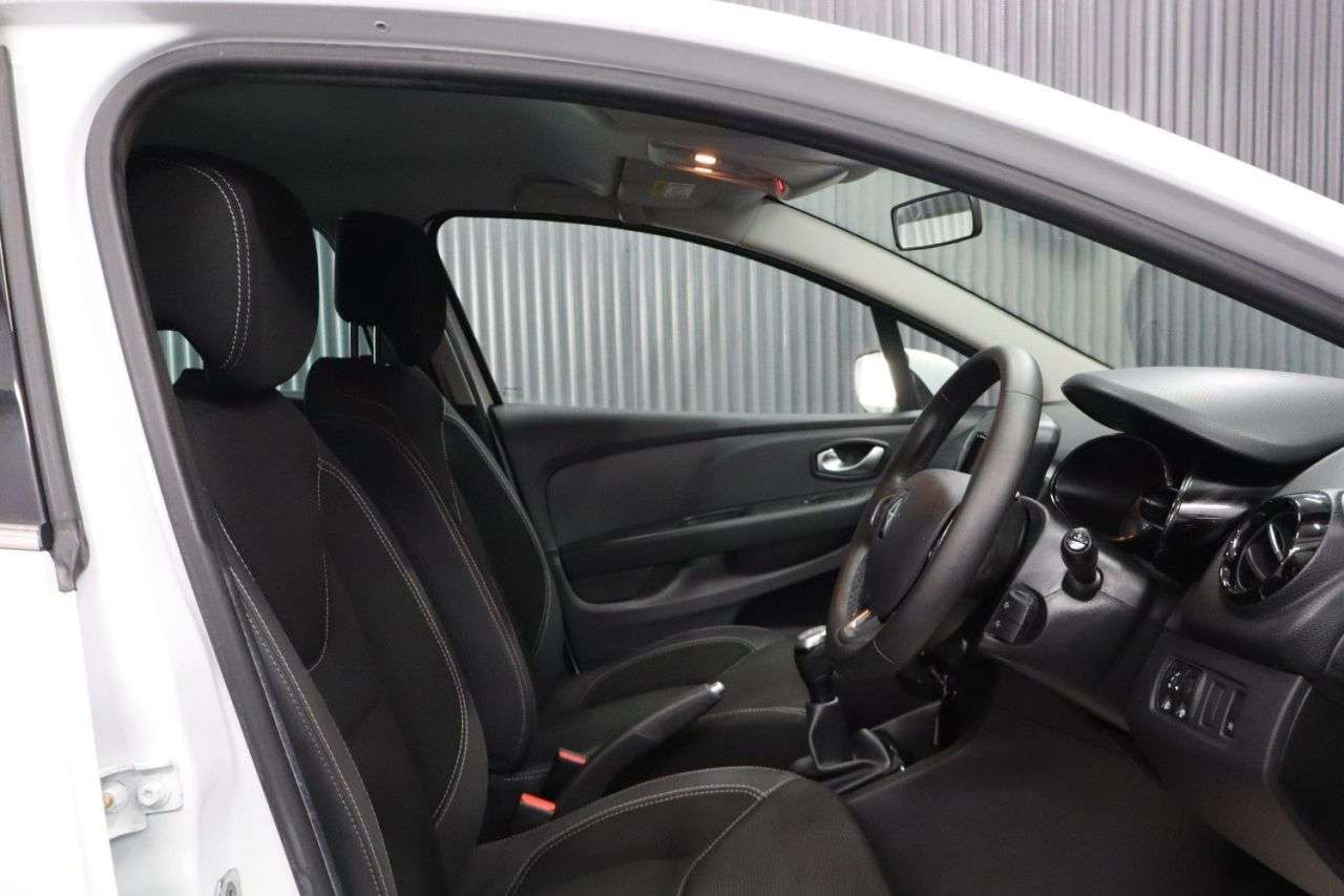 2019 RENAULT CLIO 2019 RENAULT CLIO