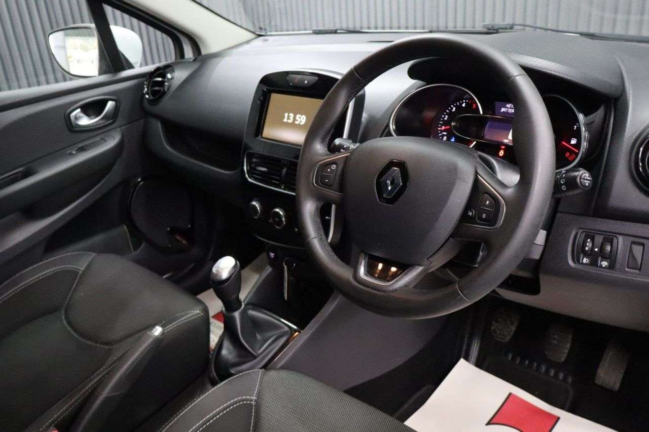 2019 RENAULT CLIO 2019 RENAULT CLIO