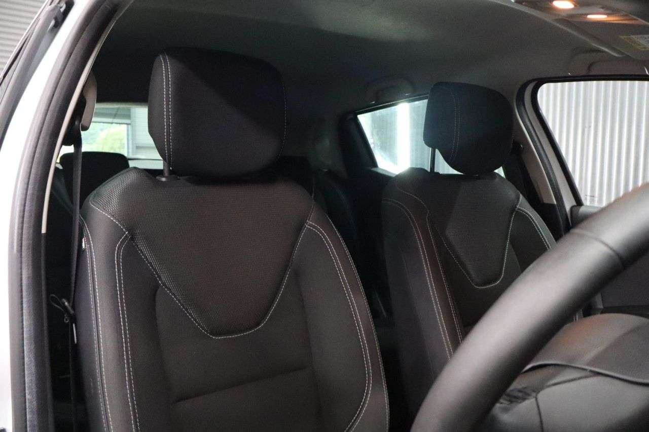 2019 RENAULT CLIO 2019 RENAULT CLIO