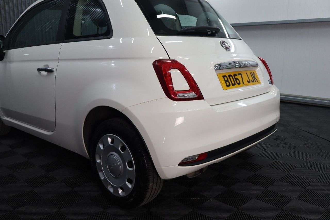2017 FIAT 500 2017 FIAT 500
