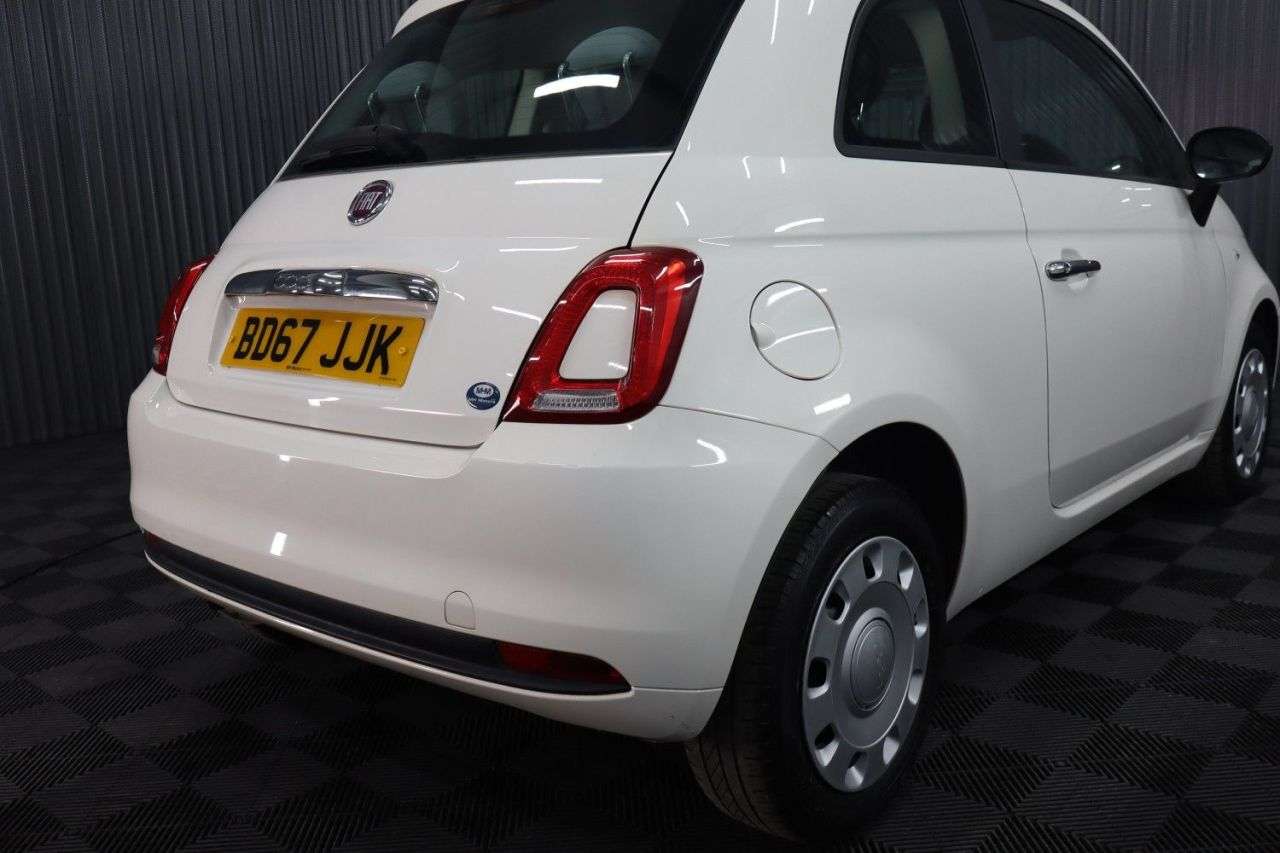 2017 FIAT 500 2017 FIAT 500