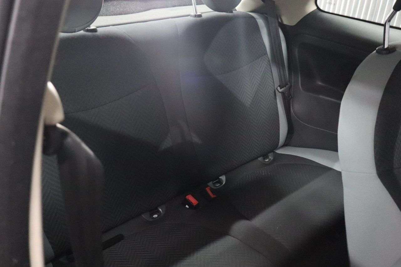 2017 FIAT 500 2017 FIAT 500