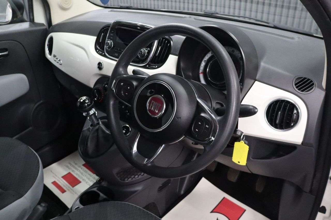 2017 FIAT 500 2017 FIAT 500