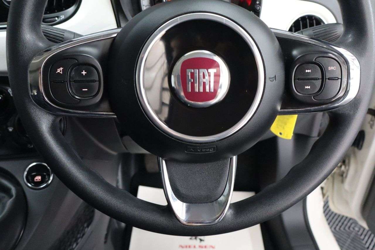 2017 FIAT 500 2017 FIAT 500