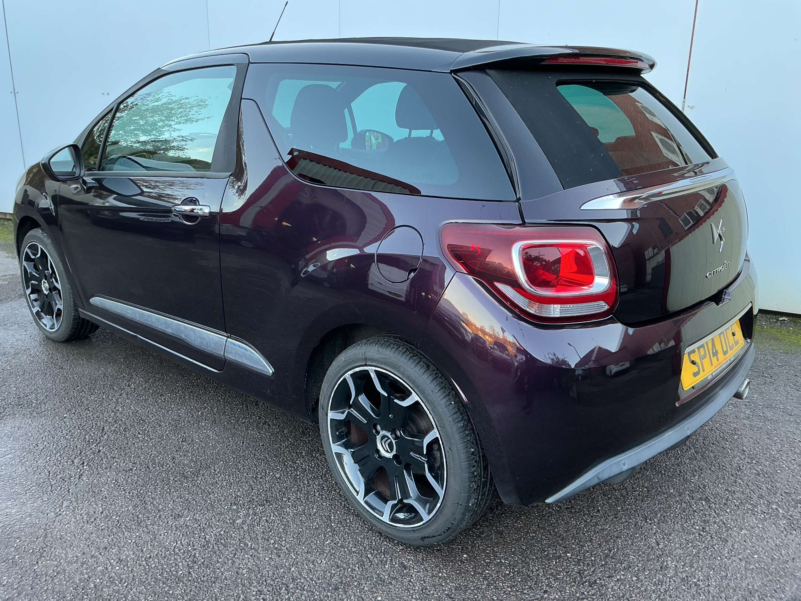 2014 CITROEN DS3 CABRIO 2014 CITROEN DS3 CABRIO
