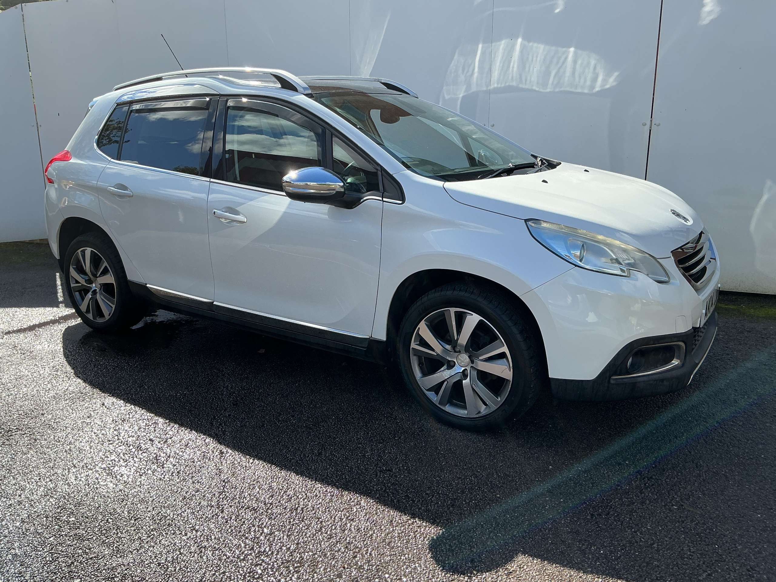 2014 PEUGEOT 2008 2014 PEUGEOT 2008