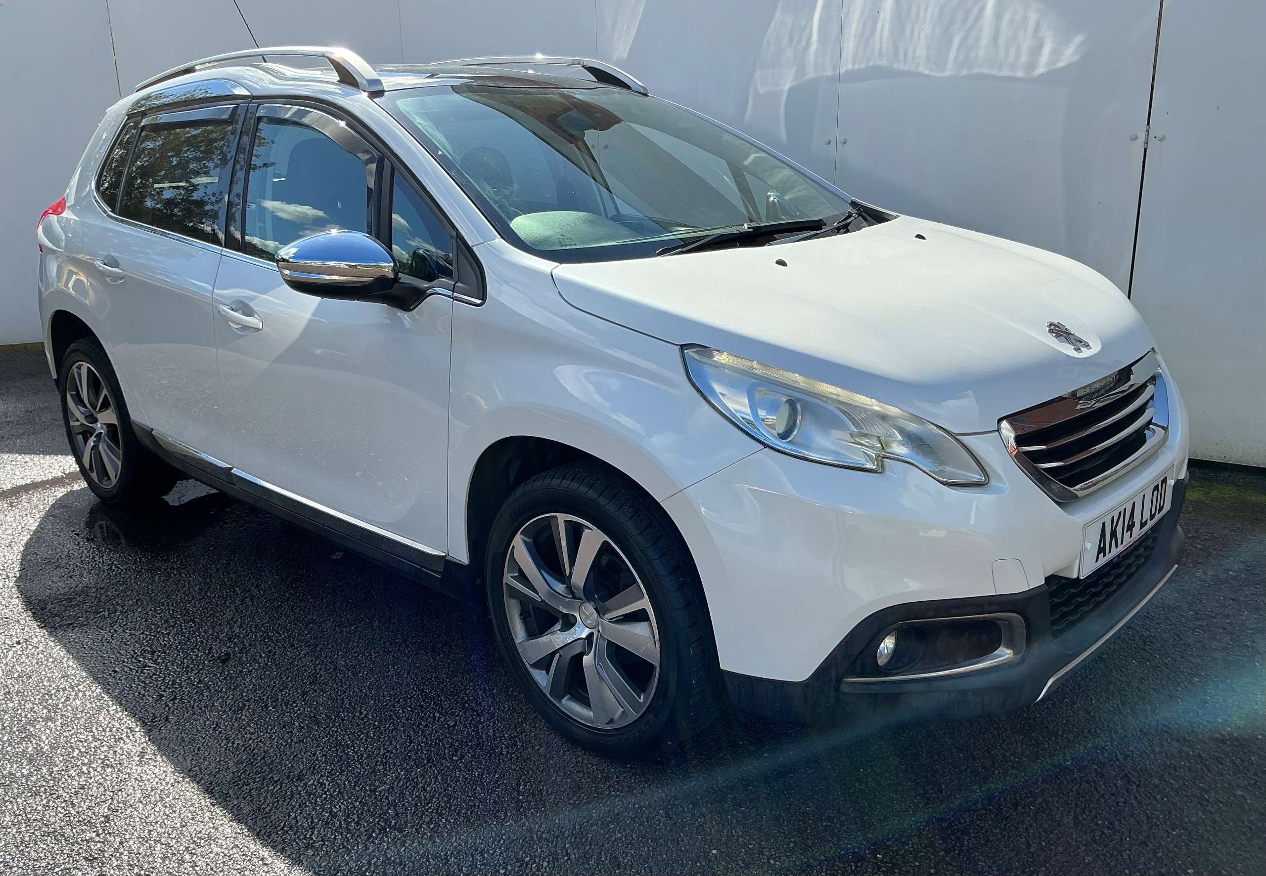 2014 PEUGEOT 2008 2014 PEUGEOT 2008