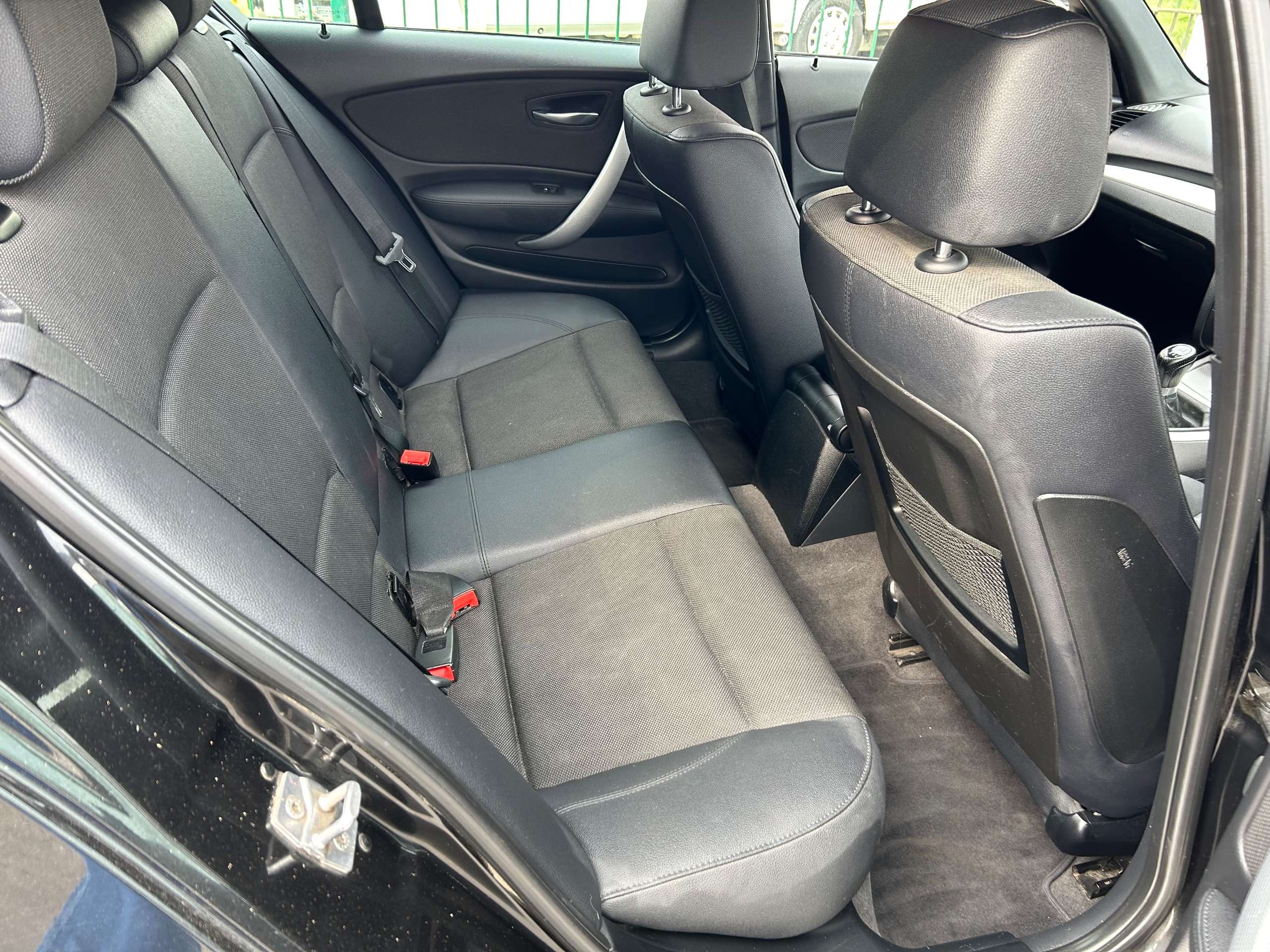 2011 BMW 1 SERIES 2011 BMW 1 SERIES