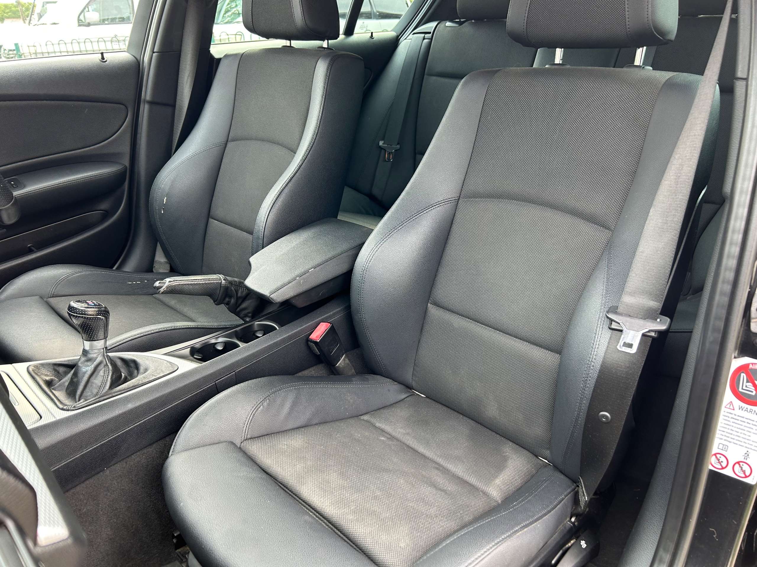 2011 BMW 1 SERIES 2011 BMW 1 SERIES