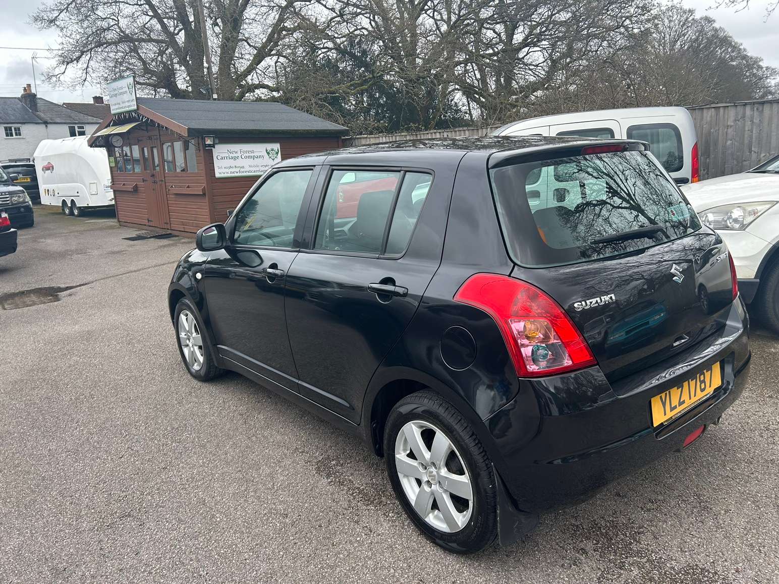 2009 SUZUKI SWIFT 2009 SUZUKI SWIFT