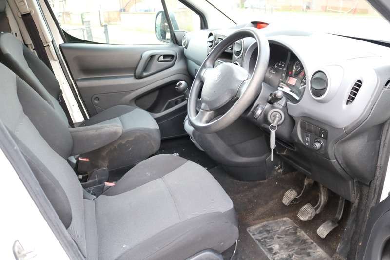 2017 PEUGEOT PARTNER 2017 PEUGEOT PARTNER