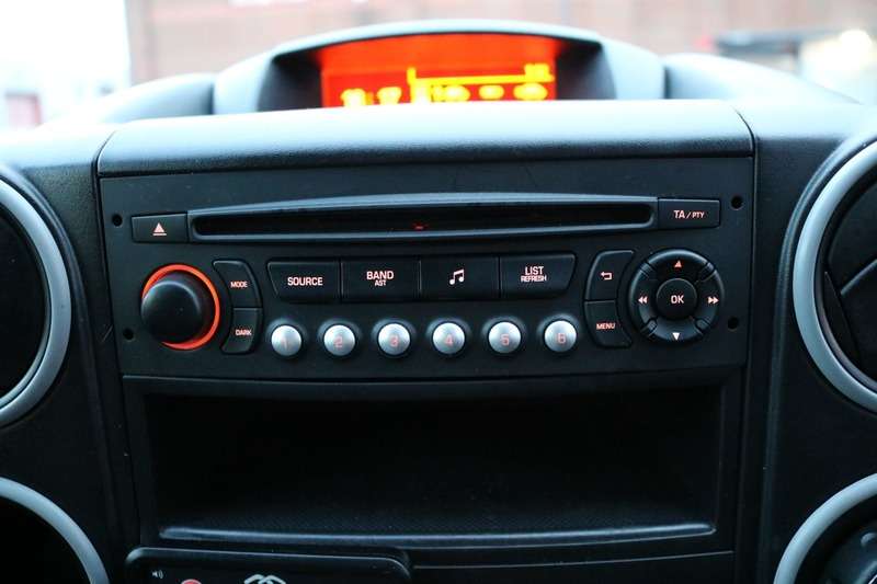 2017 PEUGEOT PARTNER 2017 PEUGEOT PARTNER