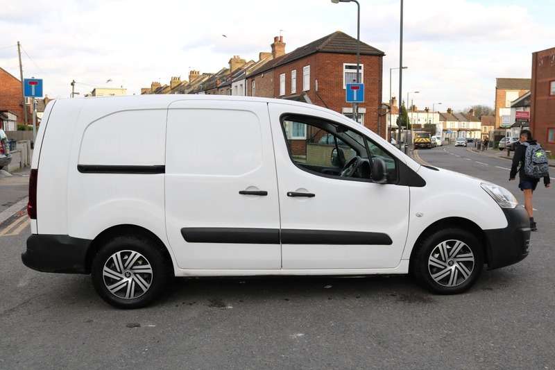 2017 PEUGEOT PARTNER 2017 PEUGEOT PARTNER