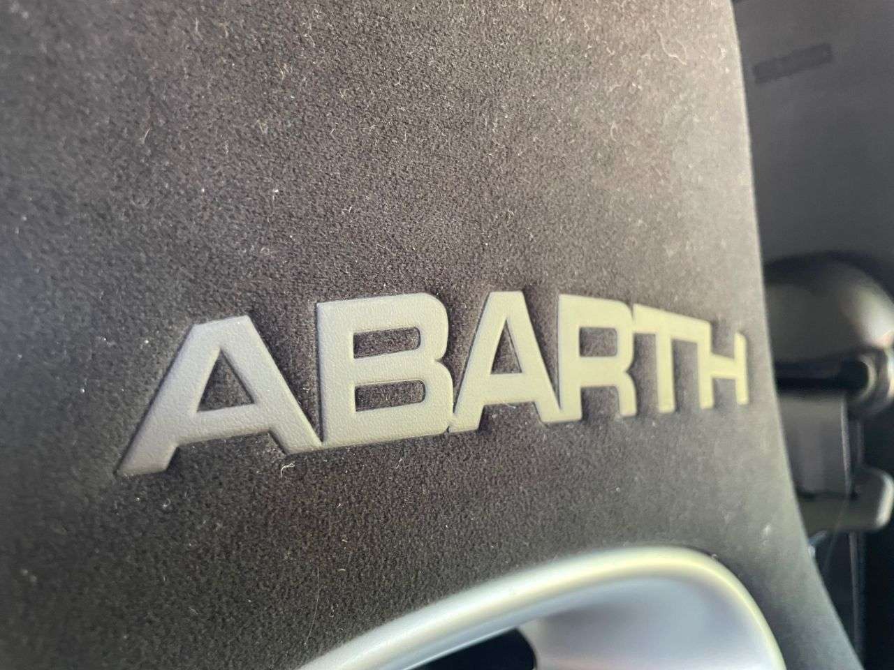2017 ABARTH 595 2017 ABARTH 595