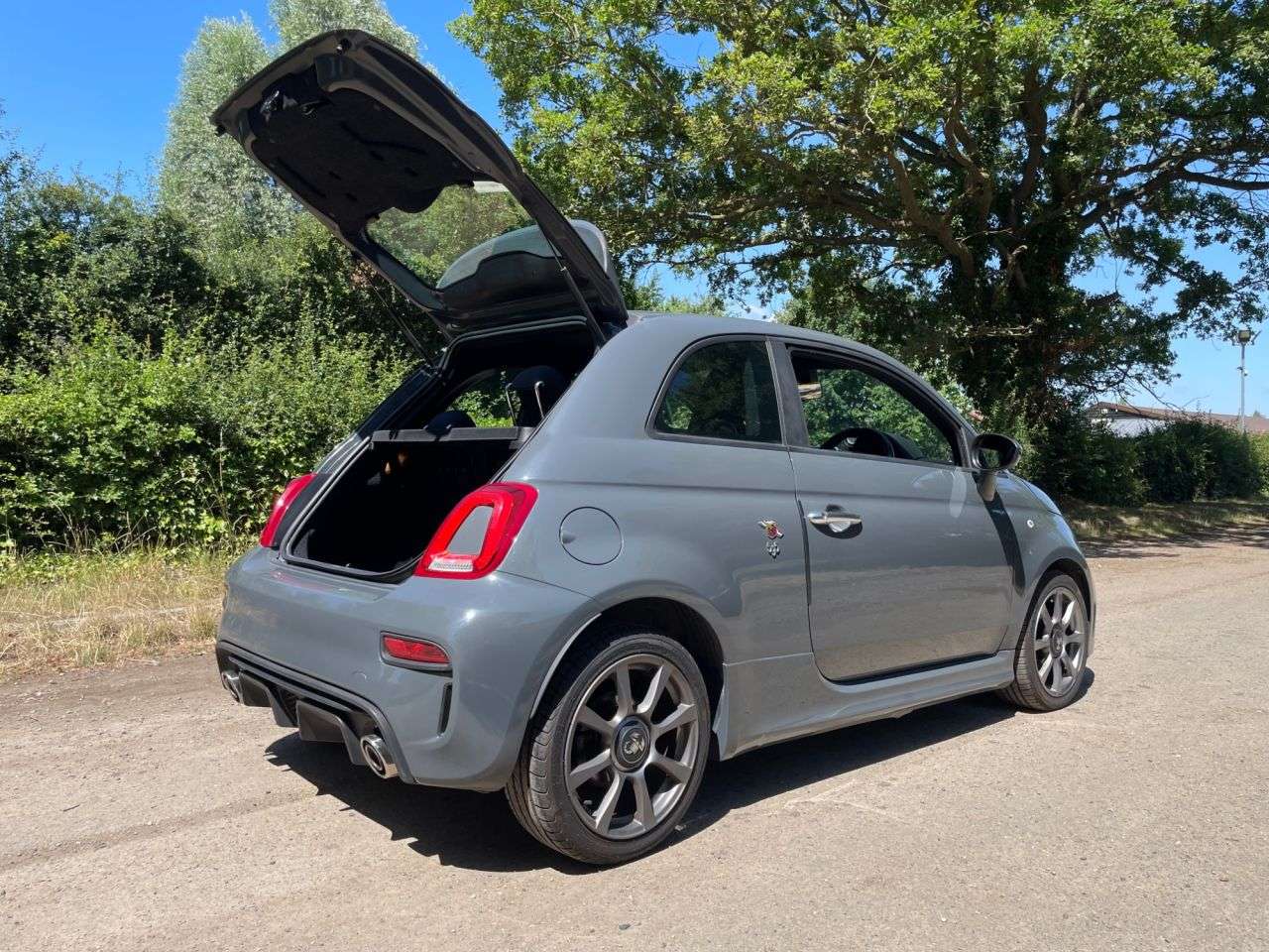 2017 ABARTH 595 2017 ABARTH 595