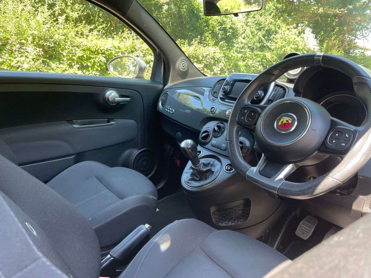 2017 ABARTH 595 2017 ABARTH 595
