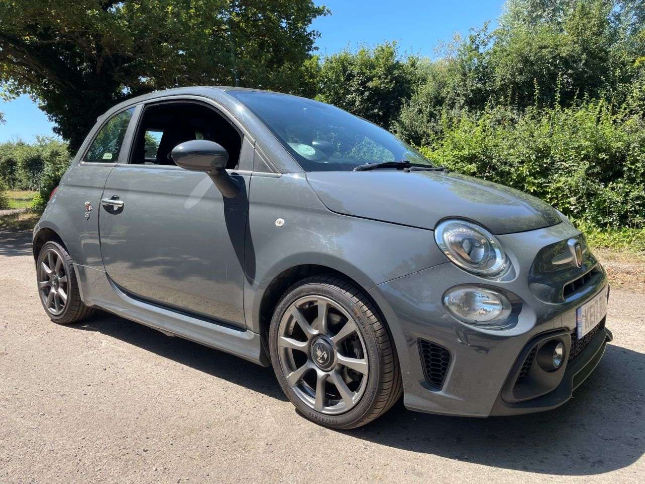 2017 ABARTH 595 2017 ABARTH 595