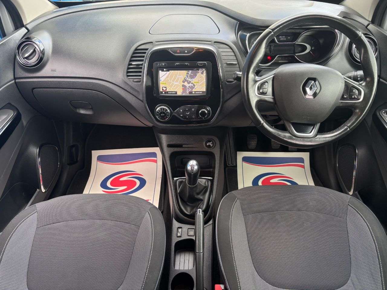 2017 RENAULT CAPTUR 2017 RENAULT CAPTUR