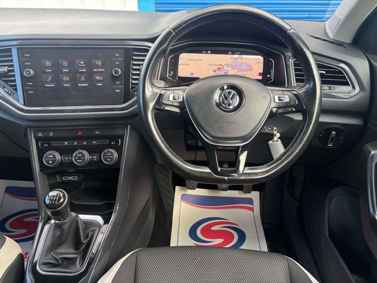 2018 VOLKSWAGEN T-ROC 2018 VOLKSWAGEN T-ROC