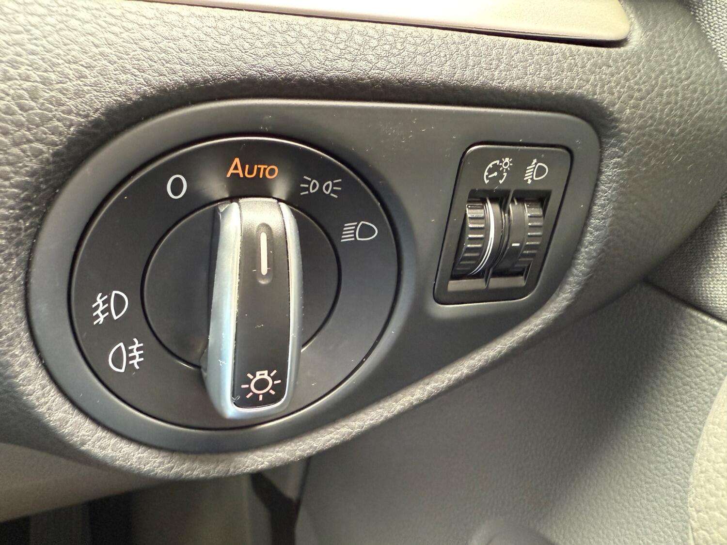 2011 SEAT ALHAMBRA 2011 SEAT ALHAMBRA