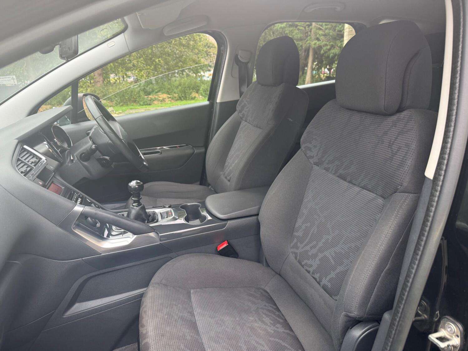 2013 PEUGEOT 3008 2013 PEUGEOT 3008