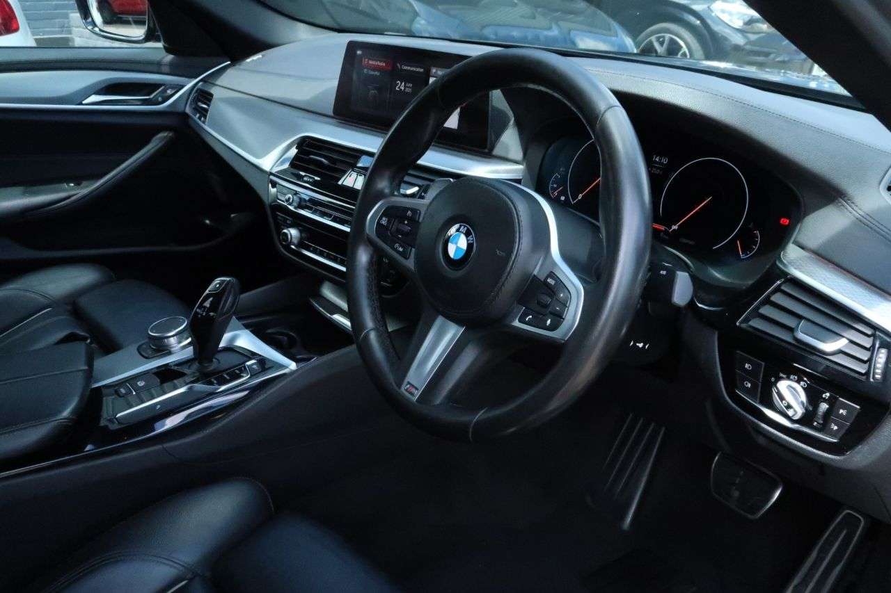 2019 BMW 5 SERIES 2019 BMW 5 SERIES