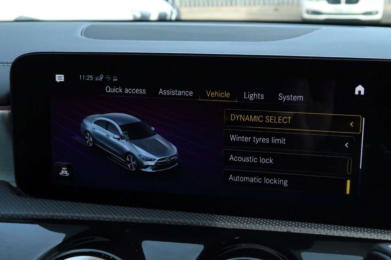 null MERCEDES-BENZ CLA null MERCEDES-BENZ CLA